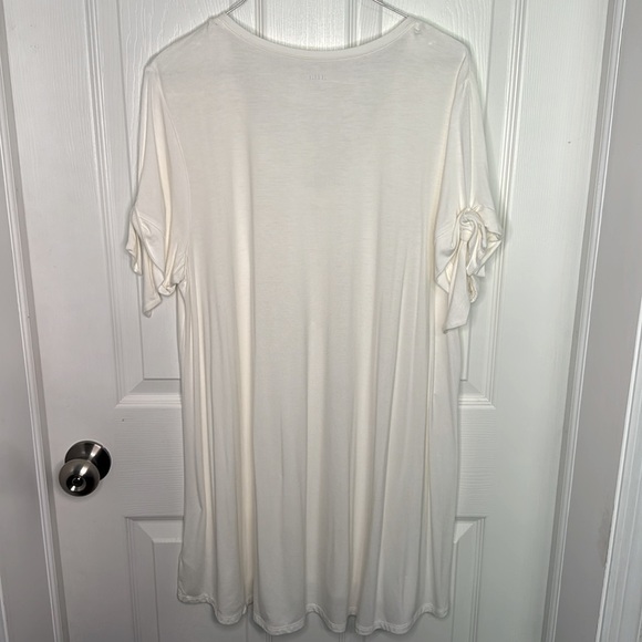 NWOT a.n.a. Short Sleeve Tunic Top - Picture 5 of 6